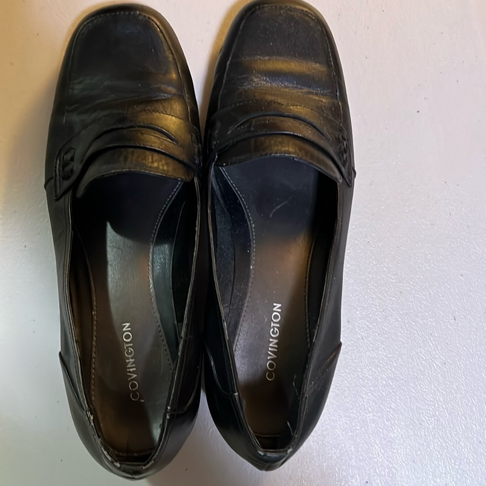 Good condition women’s black dress shoes